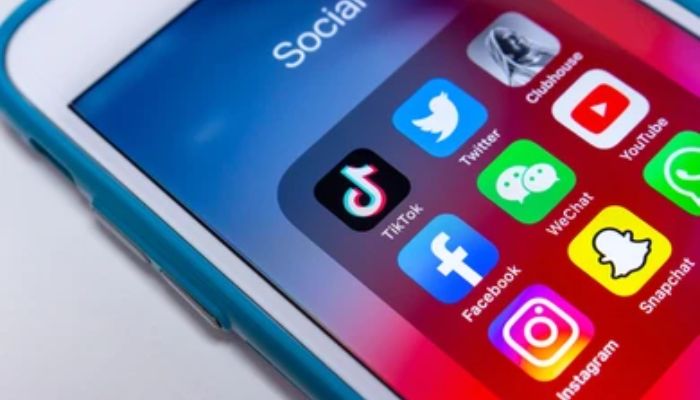 3 in 5 Americans back tougher social media rules