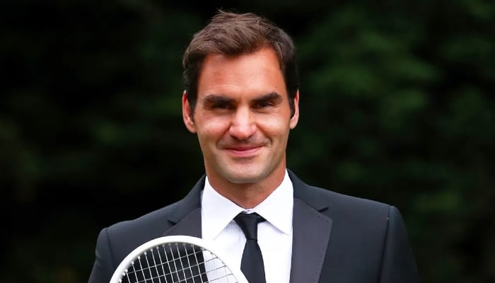 Roger Federer no longer a billionaire after On shoes stock plunges