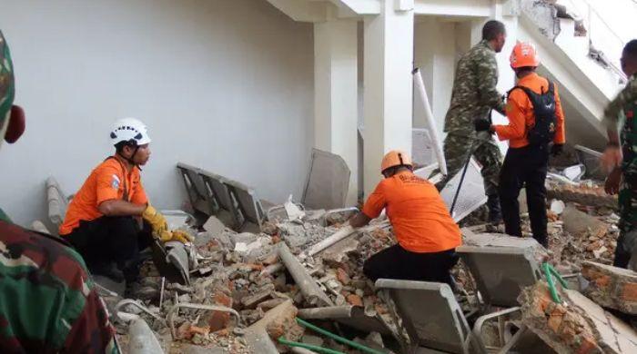 Indonesia earthquake: Death toll hits 38 on Flores Island