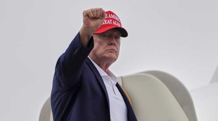 Trump denies US-Iran talks one day after claiming back channel with IRGC