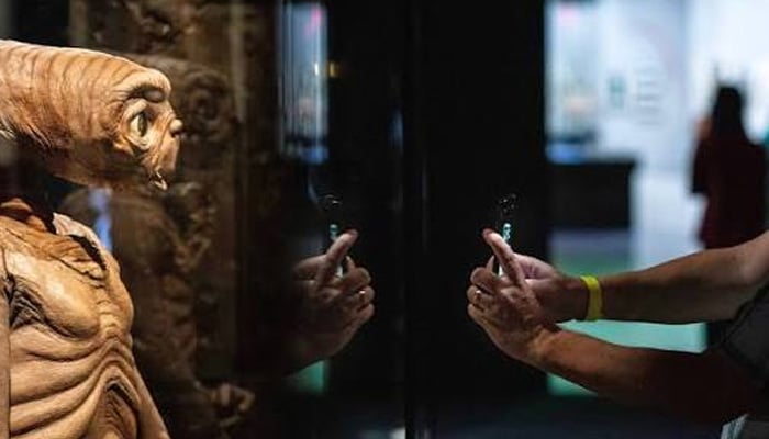 Hollywood turns Americans into alien-believers?