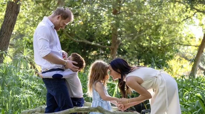 Prince Harry and Meghan Markle make shock decision to move back to Britain after quitting royal life