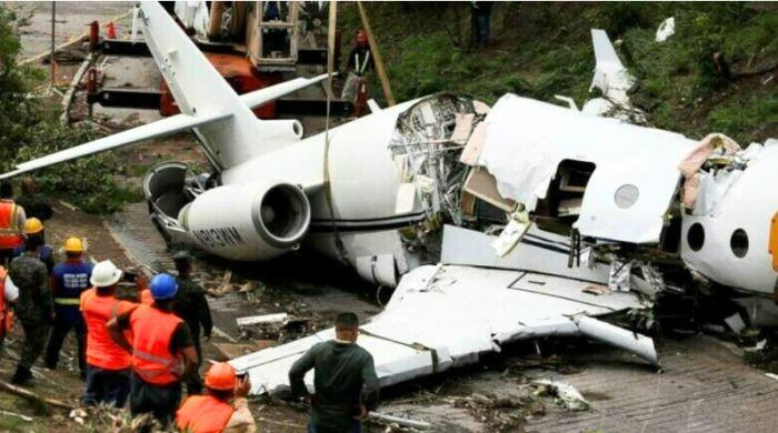 Eight dead after charter plane crashes near remote Alaska radar site