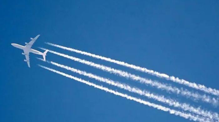 UK government, Google team up to cut aircraft vapour trails