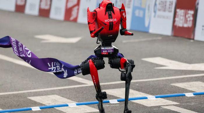 Chinese humanoid robot beats Usain Bolt’s 100m record in 9.32 seconds 