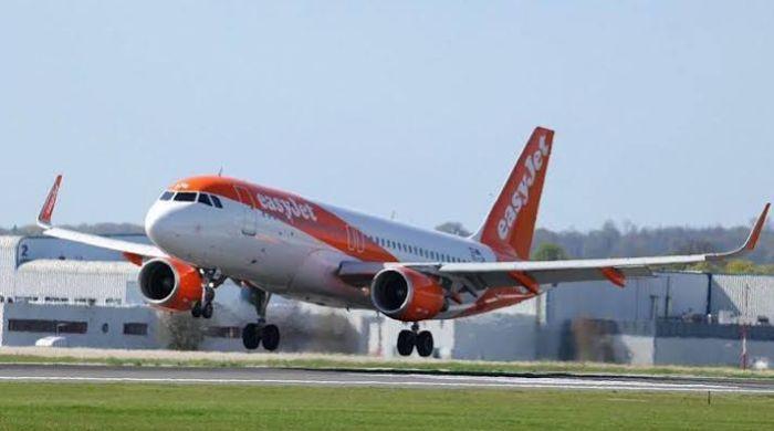 Laptop catches fire on US flight, passenger treated after emergency incident