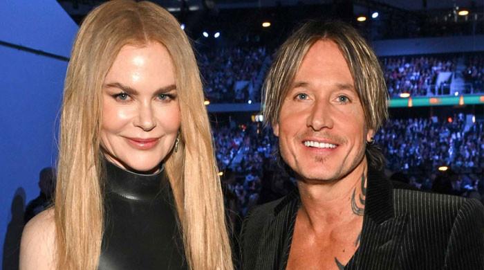 Keith Urban weeps as he sings about past 'love' amid Nicole Kidman divorce