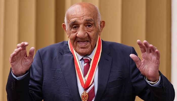 Sir Billy Boston dies at 92, rugby league legend honored with tributes