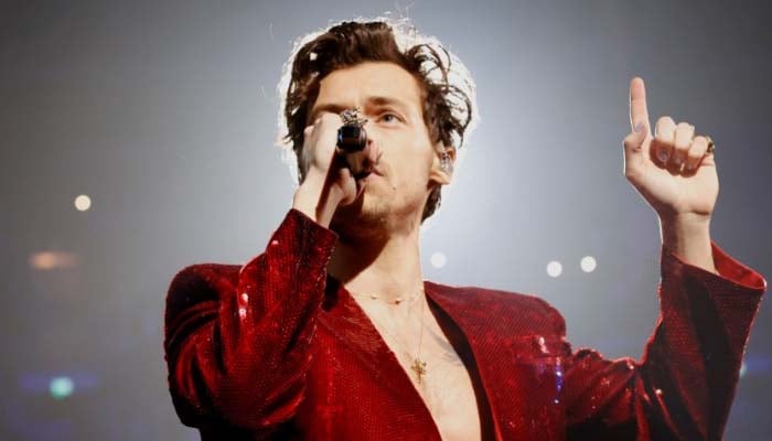 Harry Styles shares what happens the moment he walks off stage