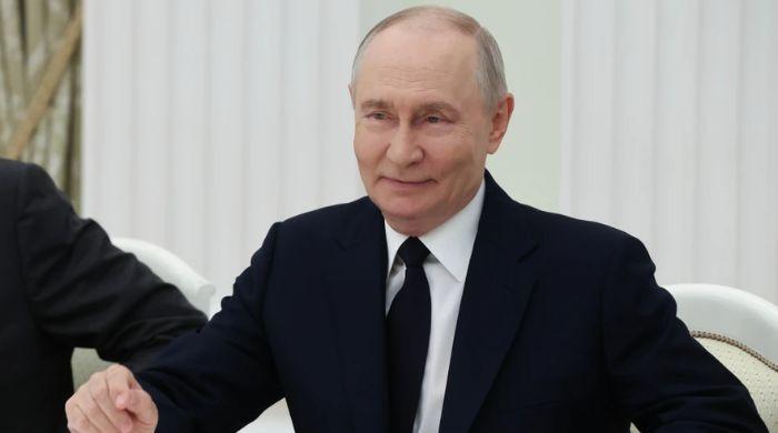 Putin allows state takeover of key Russian sites as UK expands Ukraine missile support 
