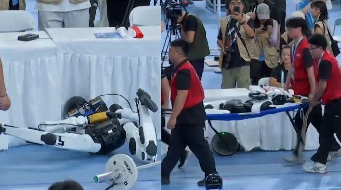 Humanoid robot tries weightlifting—Then crashes into judges’ table 