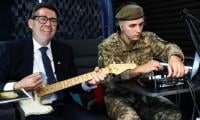 Andy Burnham's 'Rusholme Ruffians' jam with Ukrainian soldiers in Kyiv goes viral 