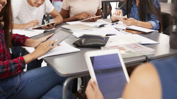 Study reveals AI grades essays higher than humans do