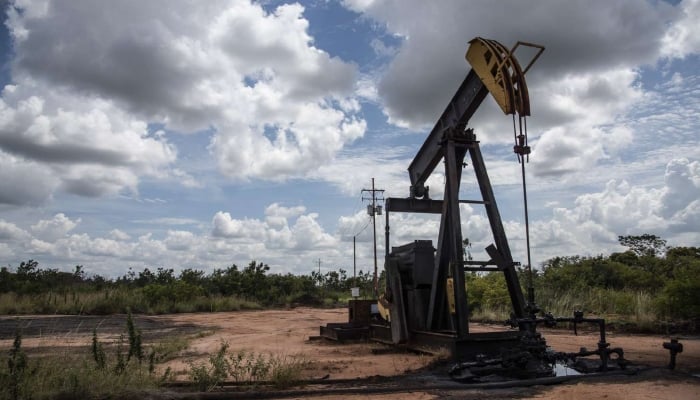 Trump claims ‘majority’ US control of Venezuelan oil reserves in new deal