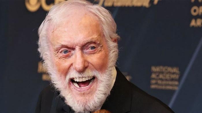Dick Van Dyke shows off workout routine at 100 years old