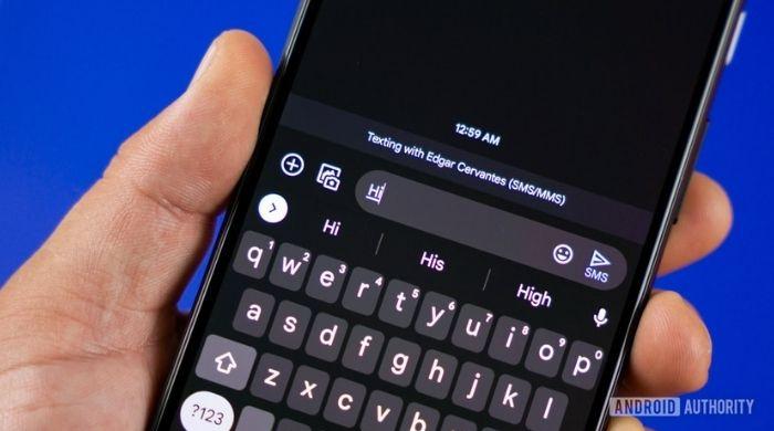 Google Messages users report old private texts being sent by mistake