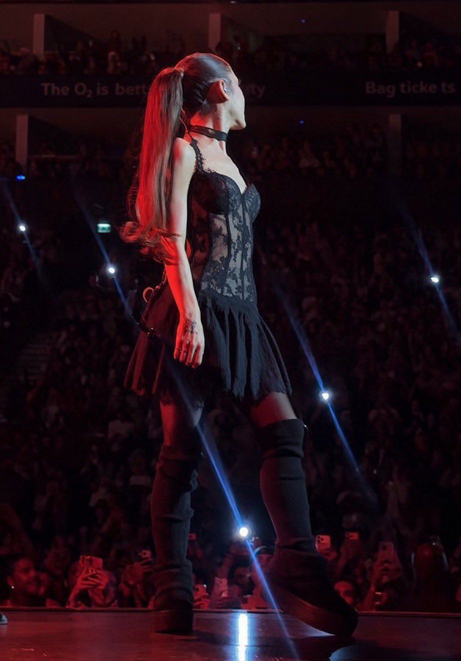 Ariana Grande explains why she wont be wearing heels in final London shows