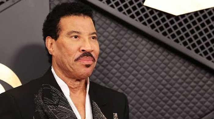 Is Lionel Richie dead?
