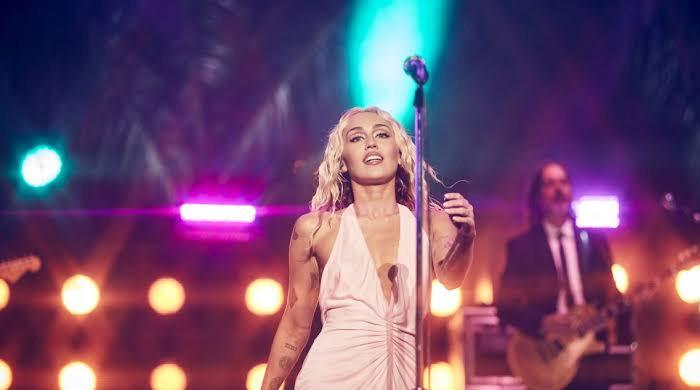 Miley Cyrus 'turns down' Coachella headline offer ahead of new album  