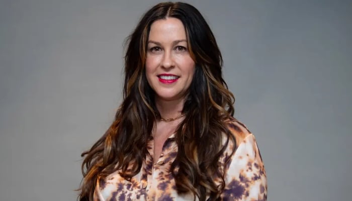 Alanis Morissette sues ex-manager for extortion