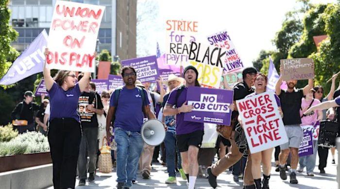 2,000 staff strike as University of Sydney AI trust hits 0%