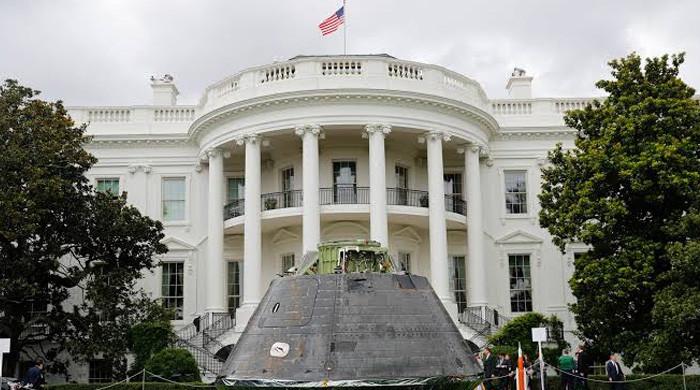 Did American president secretly meet with non-human beings in 1954?