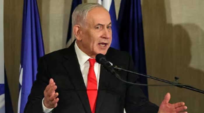 Israel's Netanyahu makes last-ditch efforts to avert election defeat