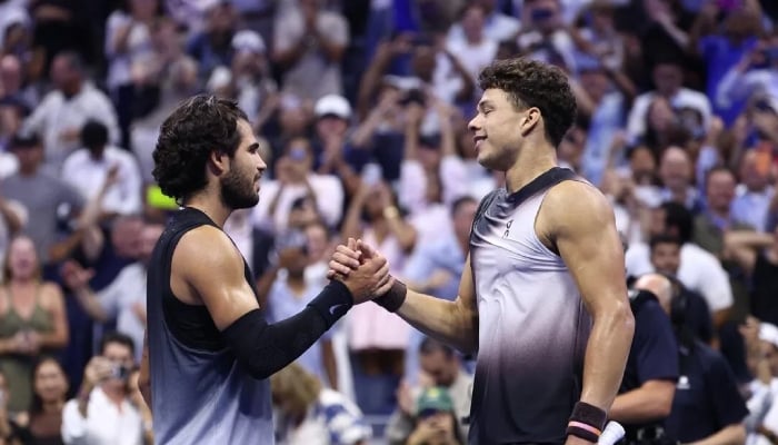 Ben Shelton knocks defending champion Carlos Alcaraz out of US Open after five-set thriller