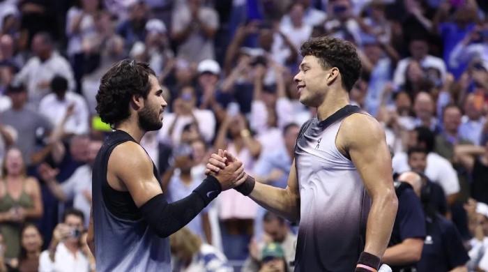 Ben Shelton knocks defending champion Carlos Alcaraz out of US Open after five-set thriller