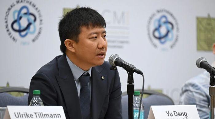 Chinese Fields Medalist winner makes unusual AI bet: ‘I’ll write romance novels’