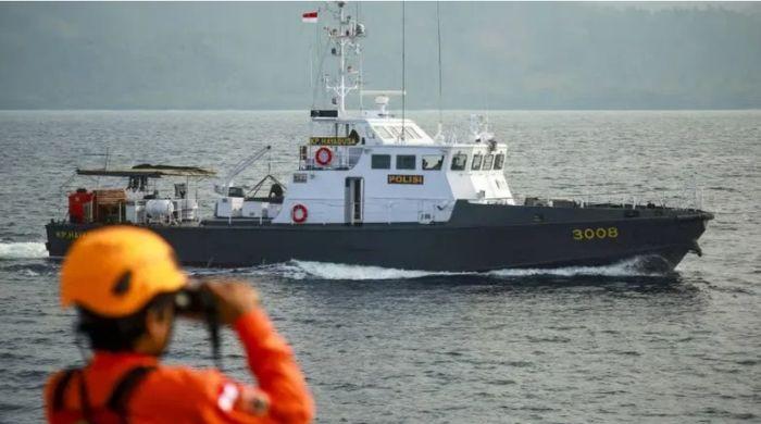 140 missing after Indonesian passenger ship loses contact in Java sea, search operations underway