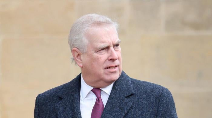 Andrew Mountbatten-Windsor's ex protection officer goes to the FBI about women in the Palace