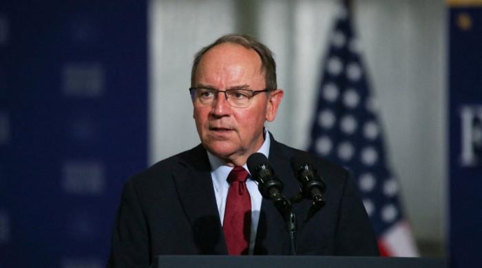 Wisconsin Rep. Tom Tiffany swims to safety after plane makes emergency landing in lake