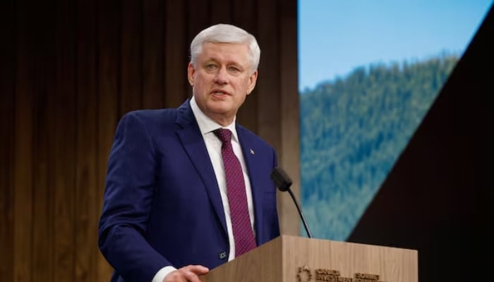 Harper backs Carney government as Canada looks beyond US for trade
