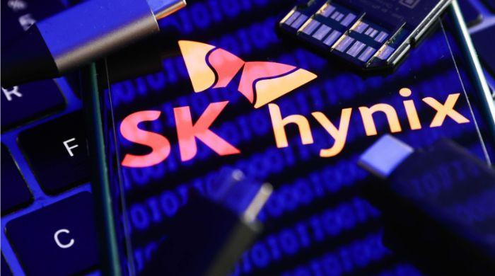 SK Hynix in talks with Intel to produce memory chips in US for the first time amid Washington pressure, sources say