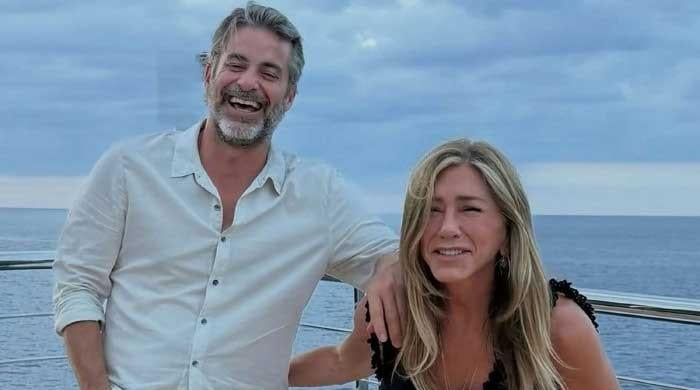 Jim Curtis leveraging Jennifer Aniston's fame to promote his new book? Truth comes out