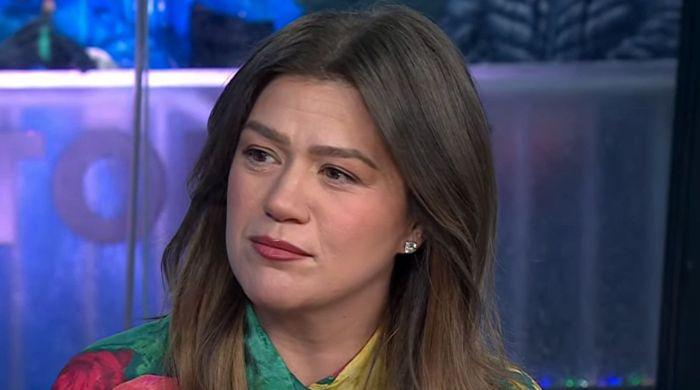 Kelly Clarkson's staff turns furious after finale of her daytime TV gig
