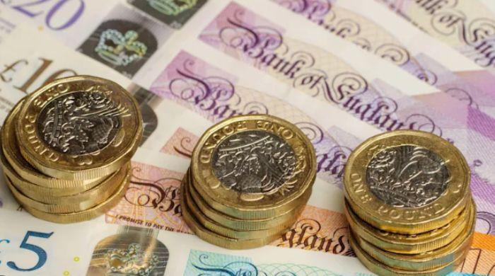 Bank of England sounds inflation alarm as it holds interest rates upto 4%
