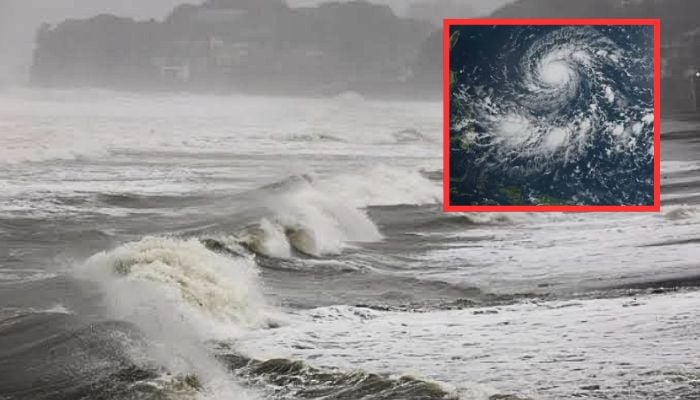 Typhoon Dujuan approaches eastern Japan: Travel chaos and weather warnings