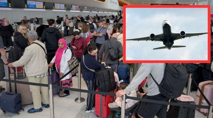 Hundreds of flights delayed as UK air traffic control suffers sudden system failure