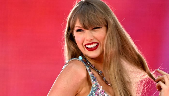Taylor Swift leaves Swifties excited with cryptic clues and countdown clock