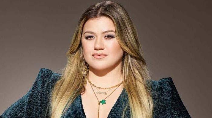 Kelly Clarkson reveals the song which nearly humbled her
