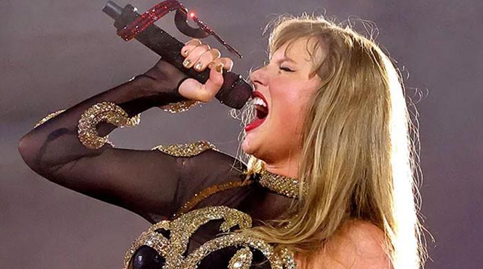 Taylor Swift drops surprise announcement after countdown
