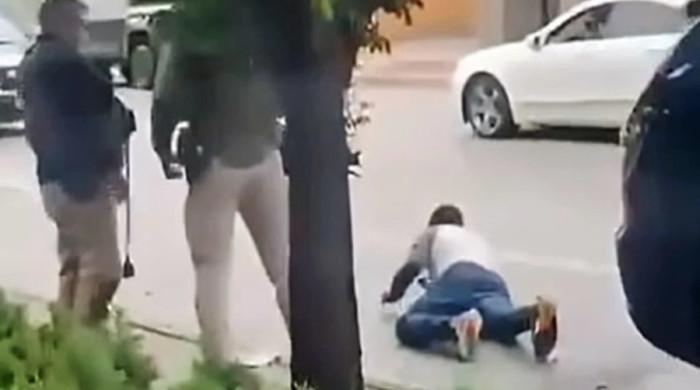US citizen injured after ICE agents mistake him for fugitive in Chicago suburb
