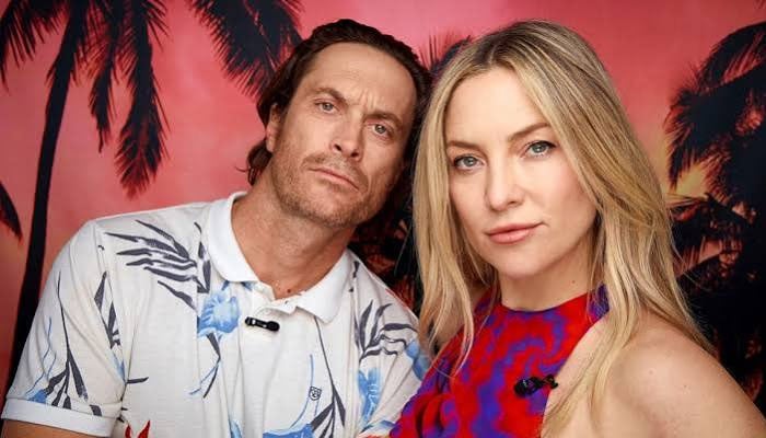 Oliver Hudson gets honest about feeling insecure next to famous family