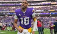 Vikings star Justin Jefferson leaves Buccaneers game with ankle injury