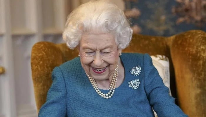 Queen Elizabeth II was ‘shocked’ over Prince George’s ‘demand to be fed’