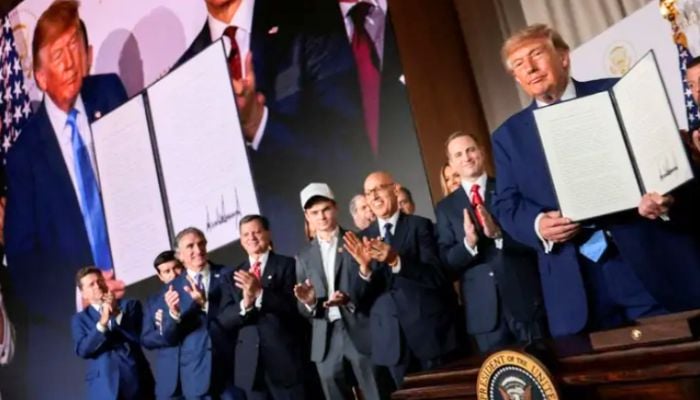 Trump releases AI accord with tech executives, formally introduces Super Intelligence