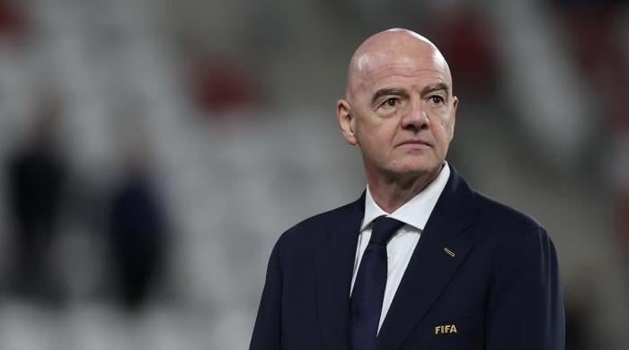 Gianni Infantino loses Swiss backing as opposition grows ahead of FIFA election