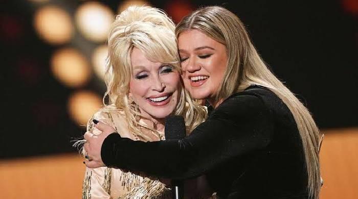 Kelly Clarkson reveals Dolly Parton's heartfelt gesture after her divorce